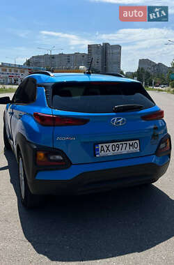 Внедорожник / Кроссовер Hyundai Kona 2018 в 