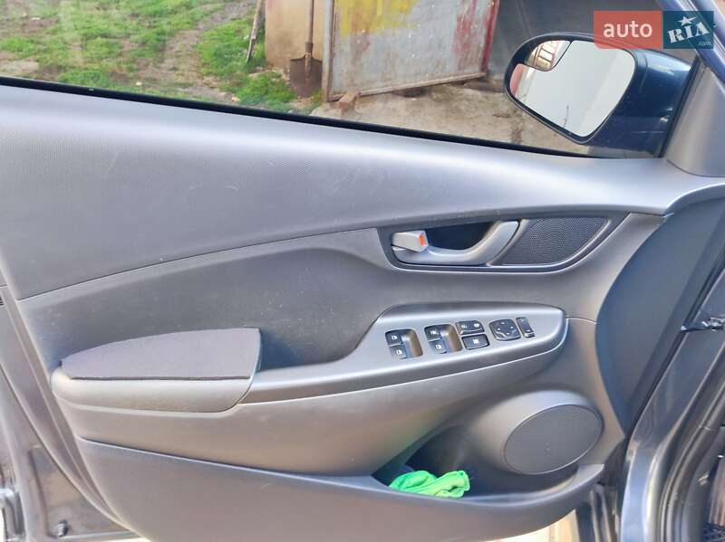 Внедорожник / Кроссовер Hyundai Kona 2018 в Раздельной фото 3 Внедорожник / Кроссовер Hyundai Kona 2018 в Раздельной