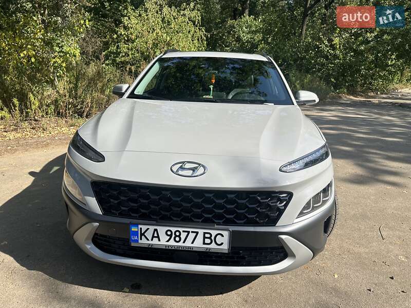 Внедорожник / Кроссовер Hyundai Kona 2021 в Киеве