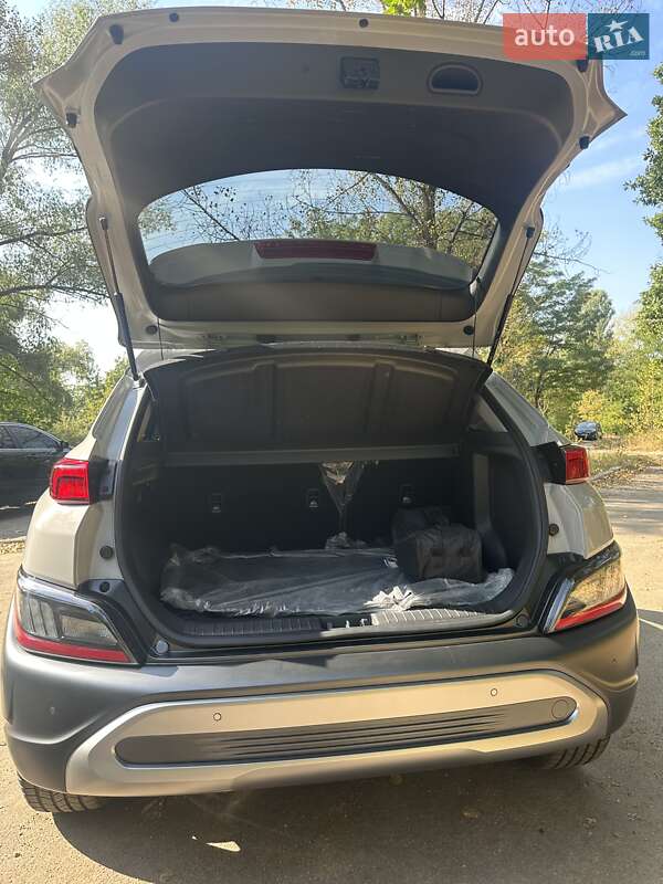 Внедорожник / Кроссовер Hyundai Kona 2021 в Киеве