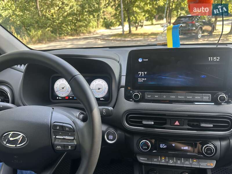 Внедорожник / Кроссовер Hyundai Kona 2021 в Киеве