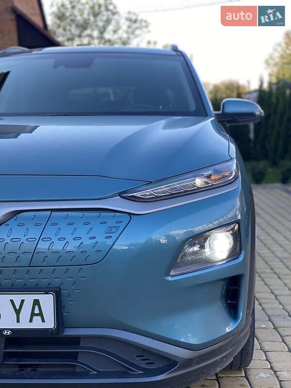 Позашляховик / Кросовер Hyundai Kona 2020 в Львові