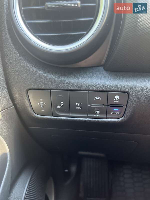 Позашляховик / Кросовер Hyundai Kona 2019 в Луцьку