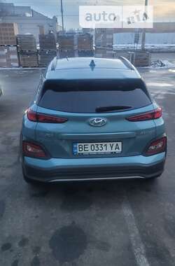 Внедорожник / Кроссовер Hyundai Kona 2018 в Вознесенске