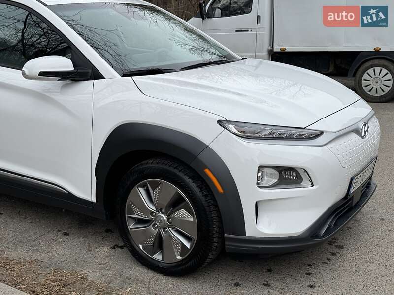 Внедорожник / Кроссовер Hyundai Kona 2020 в Львове