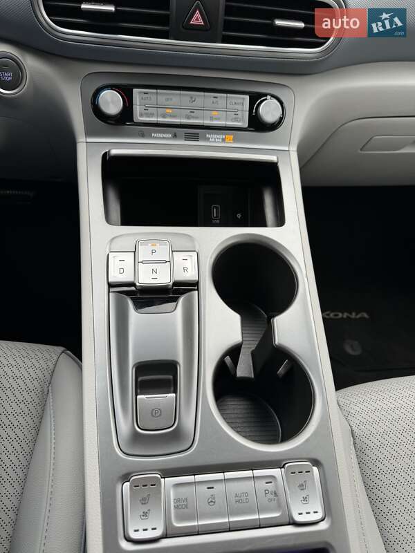 Внедорожник / Кроссовер Hyundai Kona 2020 в Львове