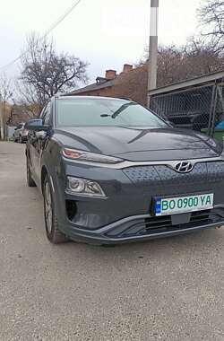 Внедорожник / Кроссовер Hyundai Kona 2020 в Тернополе