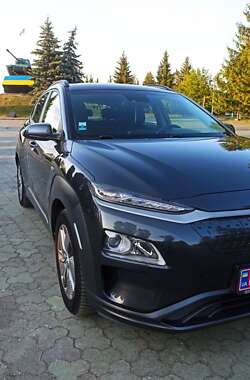 Позашляховик / Кросовер Hyundai Kona 2020 в Дубні