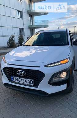 Внедорожник / Кроссовер Hyundai Kona 2020 в Черноморске