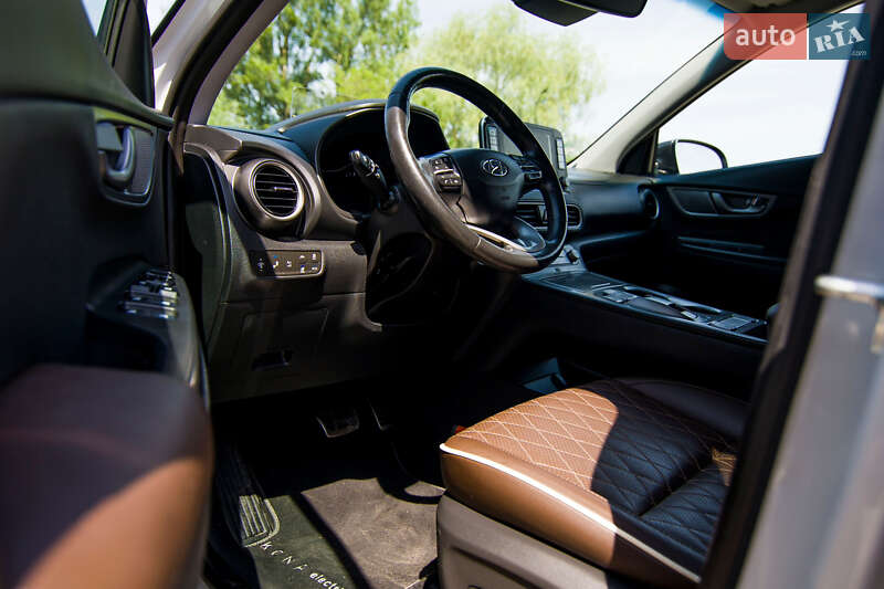 Внедорожник / Кроссовер Hyundai Kona 2018 в Нововолынске