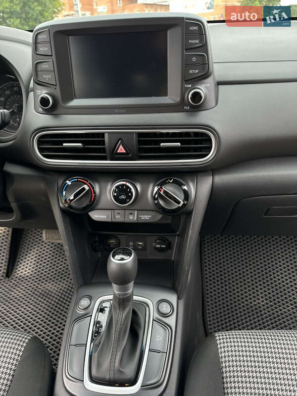 Внедорожник / Кроссовер Hyundai Kona 2020 в Полтаве