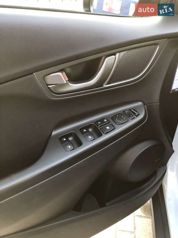 Внедорожник / Кроссовер Hyundai Kona 2018 в Ковеле