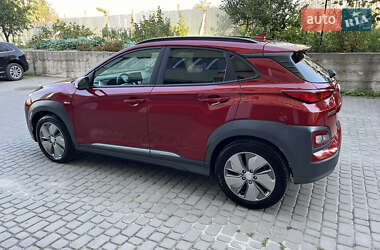 Внедорожник / Кроссовер Hyundai Kona 2020 в Тернополе