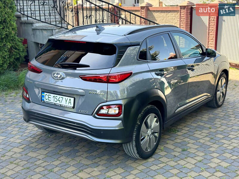 Позашляховик / Кросовер Hyundai Kona 2019 в Чернівцях