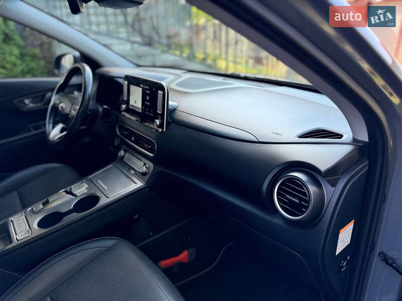 Позашляховик / Кросовер Hyundai Kona 2019 в Чернівцях