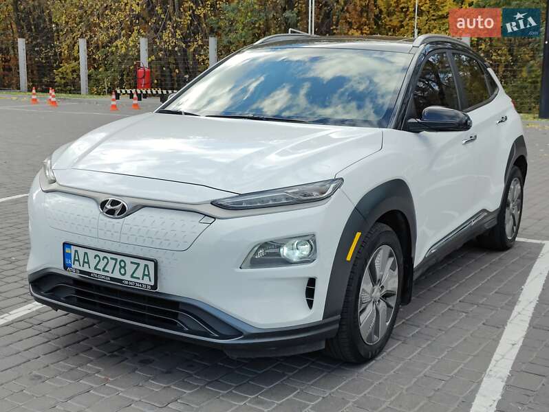 Внедорожник / Кроссовер Hyundai Kona 2019 в Киеве