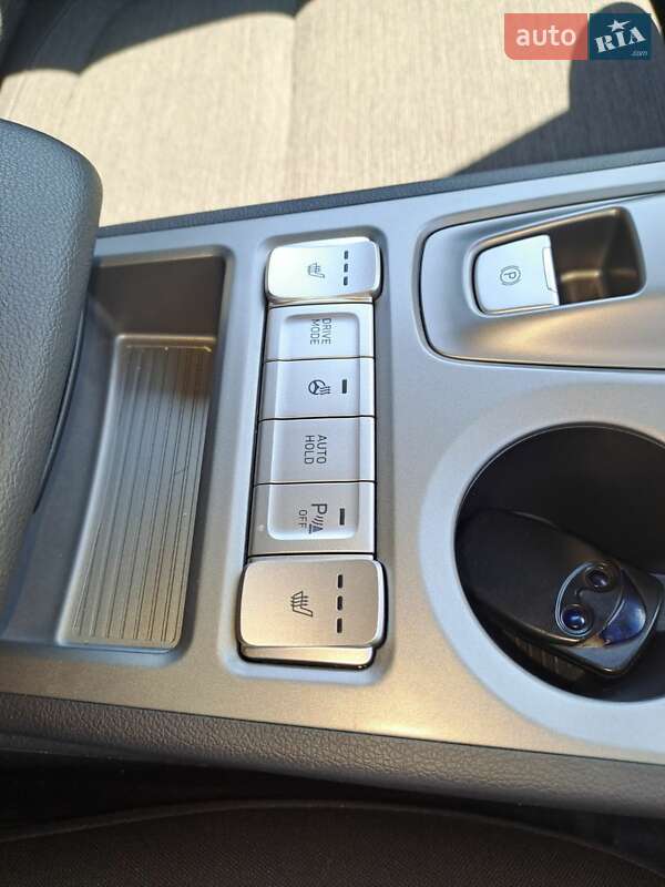 Внедорожник / Кроссовер Hyundai Kona 2020 в Ровно