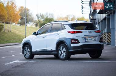 Внедорожник / Кроссовер Hyundai Kona 2018 в Киеве