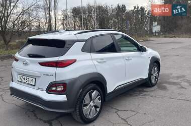 Внедорожник / Кроссовер Hyundai Kona 2019 в Дубно