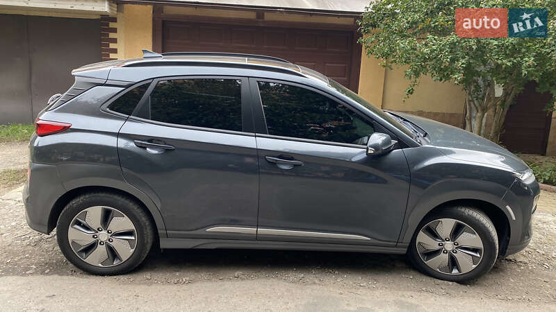 Внедорожник / Кроссовер Hyundai Kona 2019 в Одессе