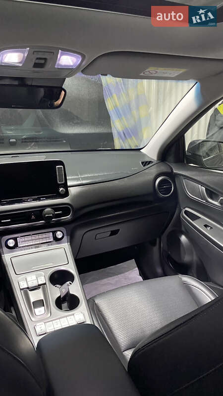 Внедорожник / Кроссовер Hyundai Kona 2019 в Одессе