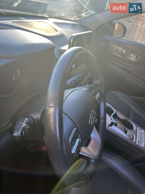 Внедорожник / Кроссовер Hyundai Kona 2019 в Полтаве