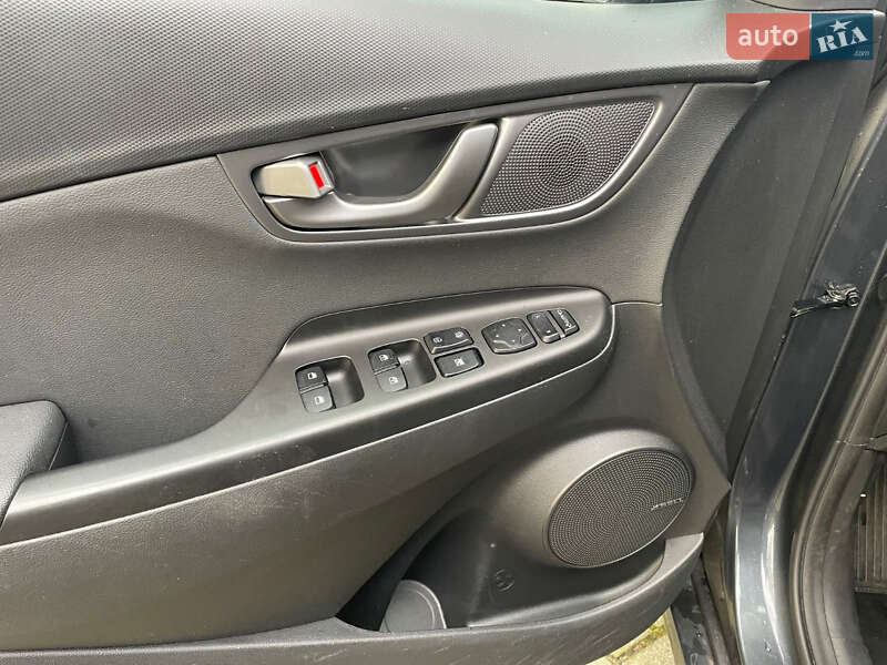 Внедорожник / Кроссовер Hyundai Kona 2019 в Полтаве