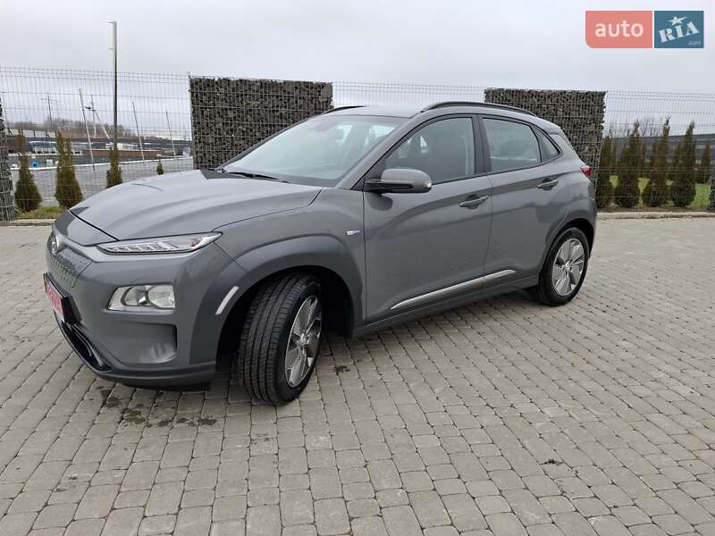 Внедорожник / Кроссовер Hyundai Kona 2020 в Львове