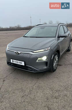 Позашляховик / Кросовер Hyundai Kona 2019 в Ужгороді