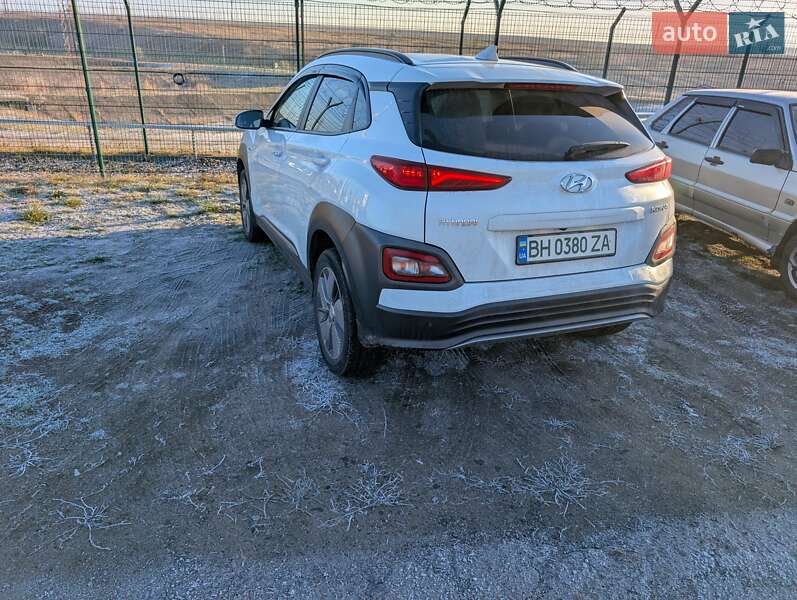 Позашляховик / Кросовер Hyundai Kona 2018 в Одесі