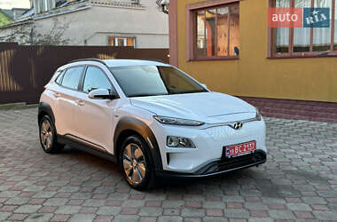 Позашляховик / Кросовер Hyundai Kona 2020 в Рівному