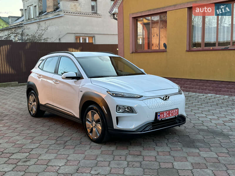 Внедорожник / Кроссовер Hyundai Kona 2020 в Ровно