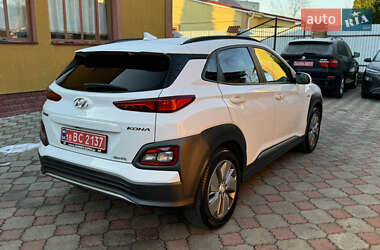 Внедорожник / Кроссовер Hyundai Kona 2020 в Ровно