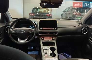 Внедорожник / Кроссовер Hyundai Kona 2021 в 