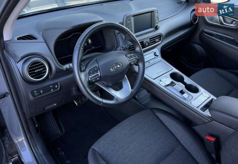 Внедорожник / Кроссовер Hyundai Kona 2020 в Тернополе