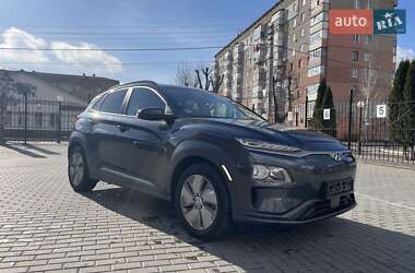 Внедорожник / Кроссовер Hyundai Kona 2021 в Знаменке