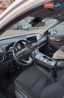 Внедорожник / Кроссовер Hyundai Kona 2020 в 