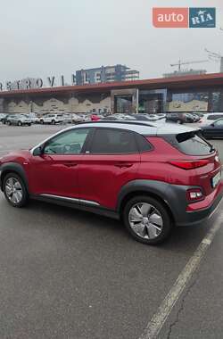 Внедорожник / Кроссовер Hyundai Kona 2020 в 