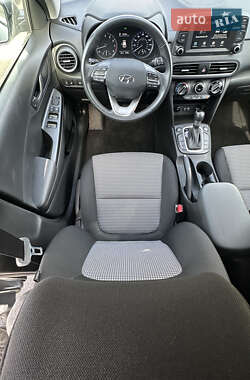 Внедорожник / Кроссовер Hyundai Kona 2021 в 