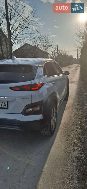 Позашляховик / Кросовер Hyundai Kona 2019 в Тернополі
