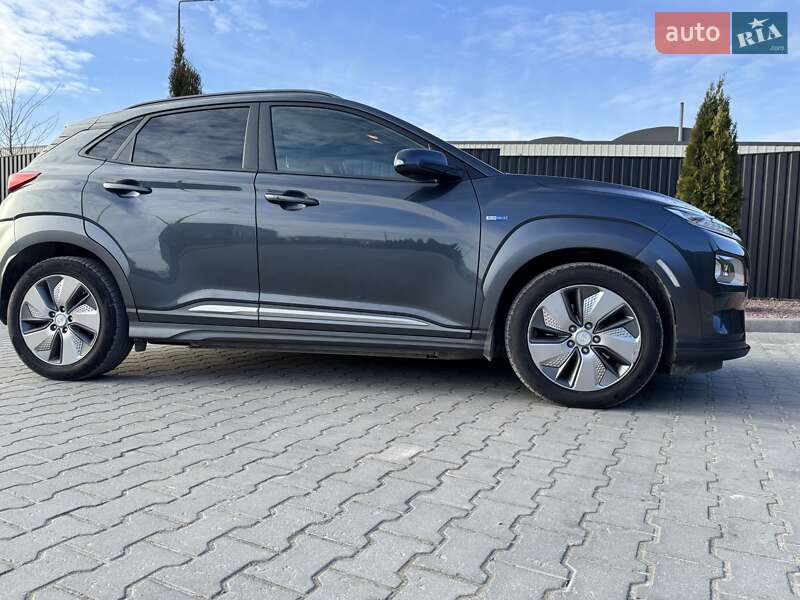 Позашляховик / Кросовер Hyundai Kona 2018 в Тернополі