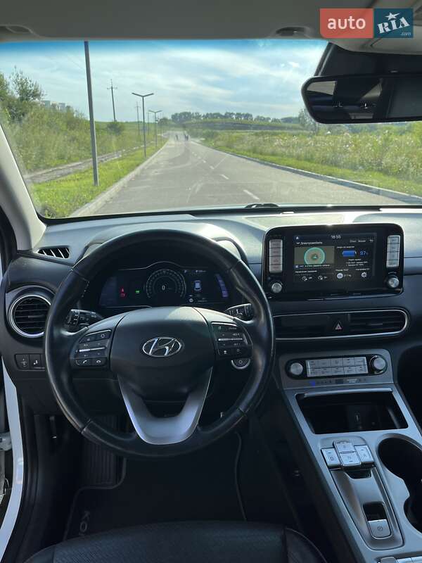 Внедорожник / Кроссовер Hyundai Kona 2018 в Ровно