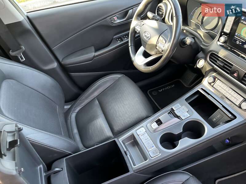 Внедорожник / Кроссовер Hyundai Kona 2018 в Ровно