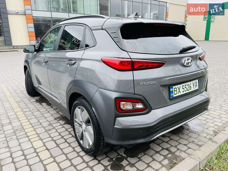 Внедорожник / Кроссовер Hyundai Kona 2019 в Хмельницком