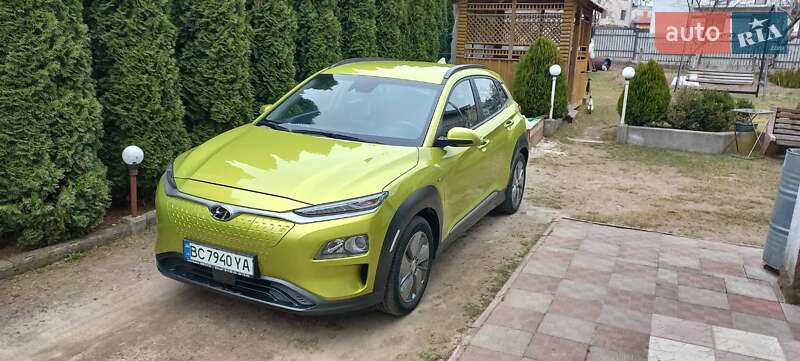 Внедорожник / Кроссовер Hyundai Kona 2019 в 