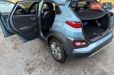 Внедорожник / Кроссовер Hyundai Kona 2020 в 