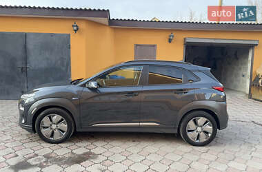 Внедорожник / Кроссовер Hyundai Kona 2019 в 