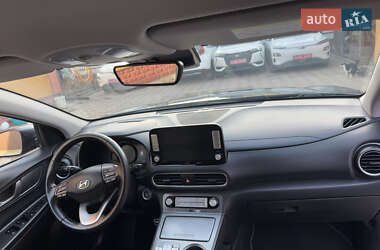 Внедорожник / Кроссовер Hyundai Kona 2019 в 
