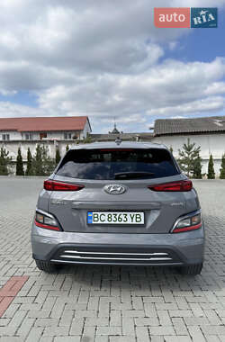Внедорожник / Кроссовер Hyundai Kona 2022 в 