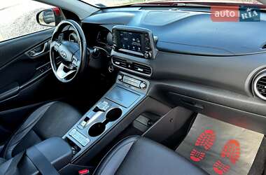 Внедорожник / Кроссовер Hyundai Kona 2020 в 